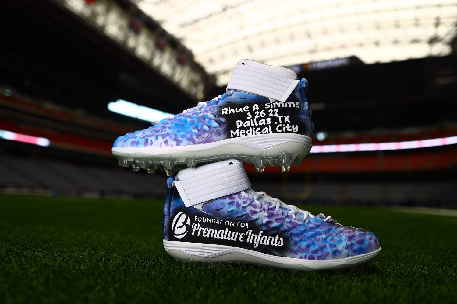 Houston Texans Tre’Vour Wallace-Sims Selects Foundation for Premature Infants for My Cleats, My Cause Initiative photo